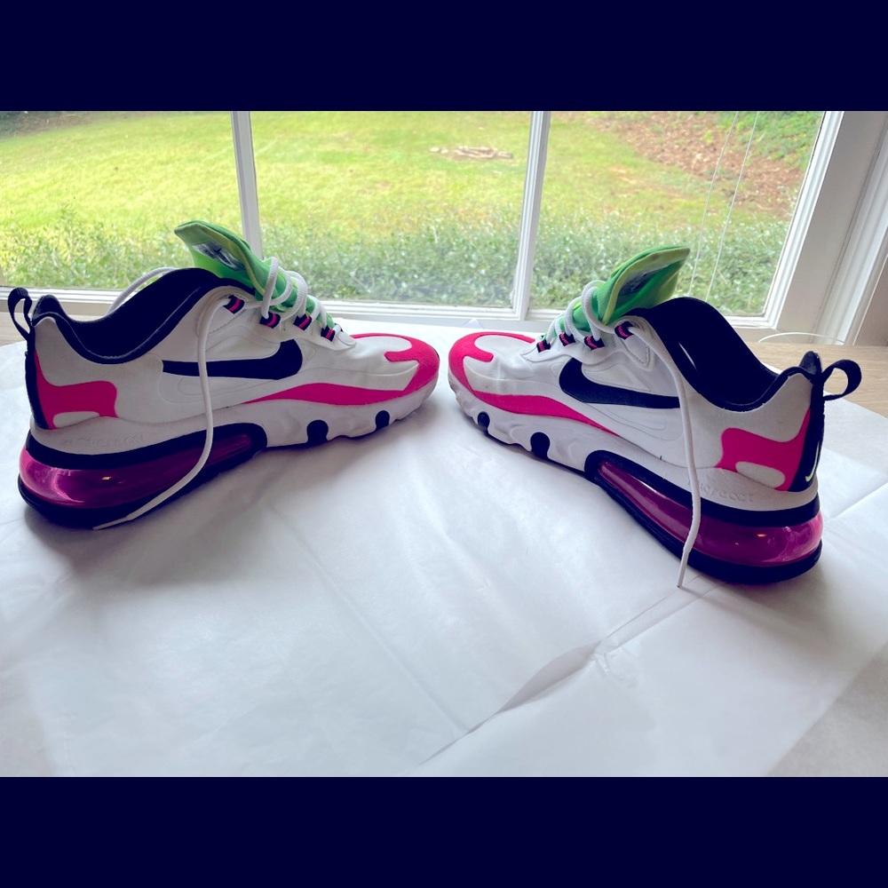 Nike tennis shoes